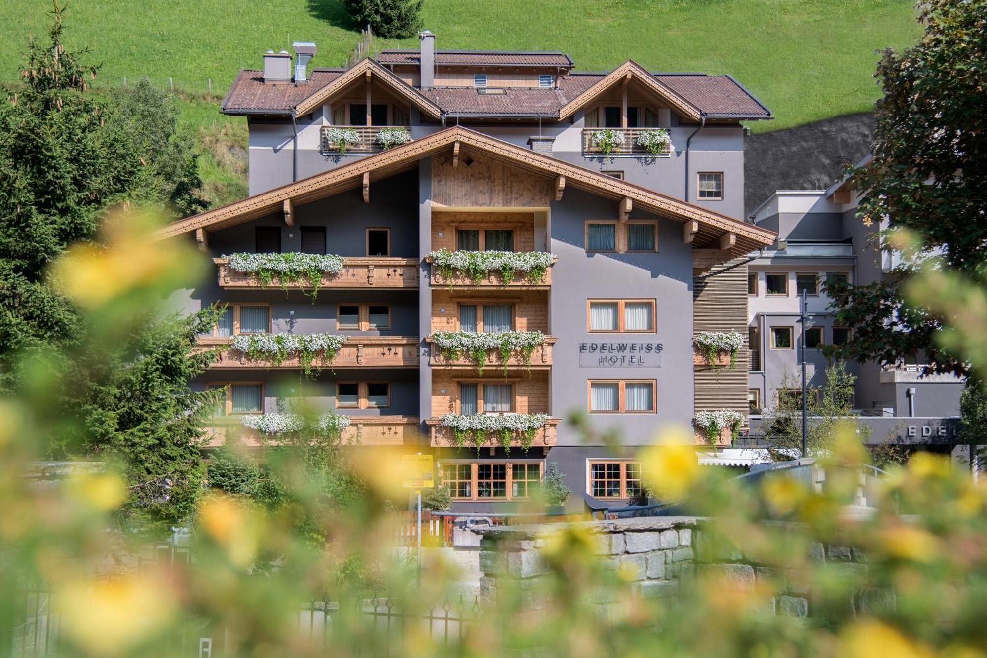 Hotel Edelweiss جيرلوس المظهر الخارجي الصورة